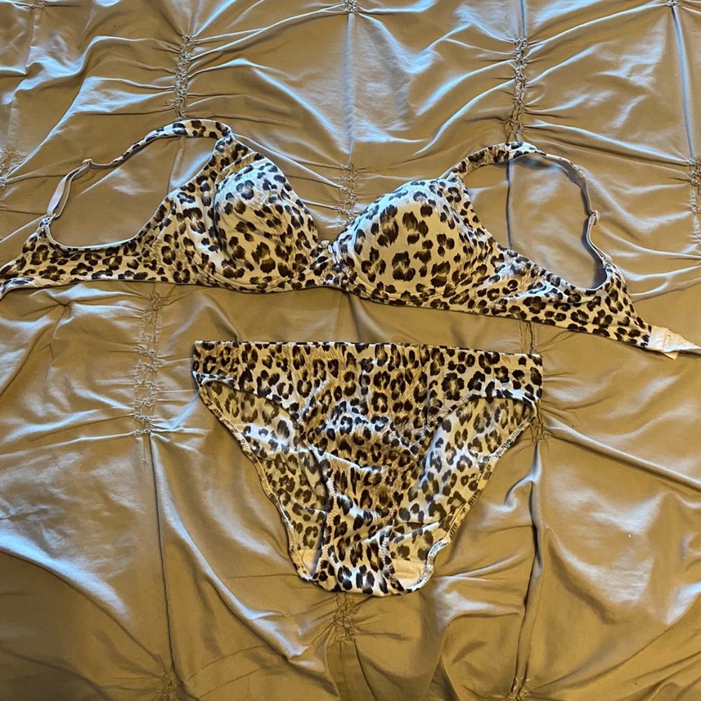 Vintage Victoria’s Secret second skin bra and panty set